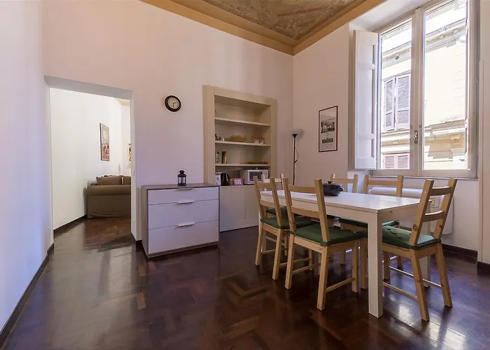 דירה Guesthost - Palazzo Borghese Lovely Flat